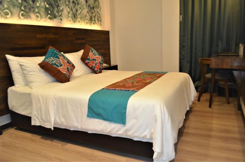 Serapi Hotel Κουτσίνγκ Εξωτερικό φωτογραφία